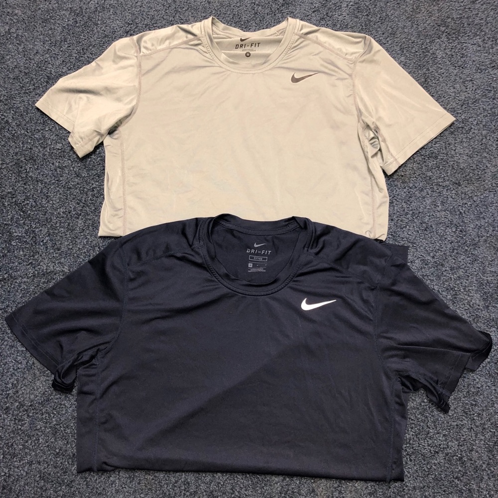 Men’s medium Nike dri fit shirts